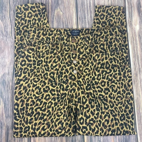 J crew 9โ High Rise Button Fly Leopard Skinny Jeans - Picture 5 of 9